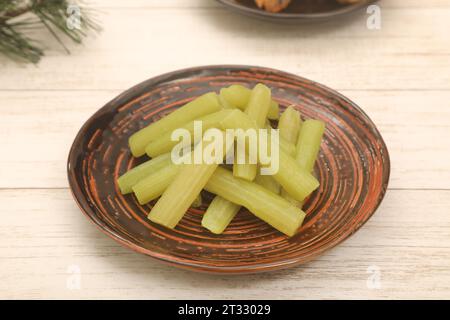 Gekochter Japanischer Butterbur Stockfoto