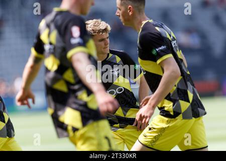 Sydney, Australien. Oktober 2023. Die Spieler von Wellington Phoenix wärmen sich am 22. Oktober 2023 im CommBank Stadium in Sydney, Australien vor der A-League Men RD1 zwischen den Wanderers und Wellington Phoenix auf Stockfoto