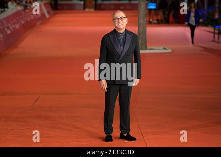 Rom, Italien. Oktober 2023. Ferzan Ozpetek besucht den roten Teppich des Films Nuovo Olimpo beim Rome Film fest 2023 im Auditorium Parco della Musica. (Foto: Mario Cartelli/SOPA Images/SIPA USA) Credit: SIPA USA/Alamy Live News Stockfoto