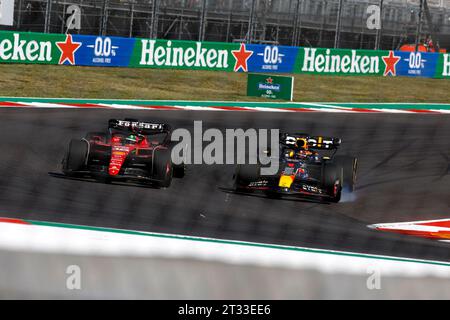 Austin, Etats Unis. Oktober 2023. 16 LECLERC Charles (mco), Scuderia Ferrari SF-23, Action 01 VERSTAPPEN Max (nld), Red Bull Racing RB19, Action während des Formel-1-Grand Prix 2023 Lenovo United States, 18. Runde der Formel-1-Weltmeisterschaft 2023 vom 20. Bis 22. Oktober 2023 auf dem Circuit of the Americas in Austin, USA - Foto DPPI Credit: DPPI Media/Alamy Live News Stockfoto