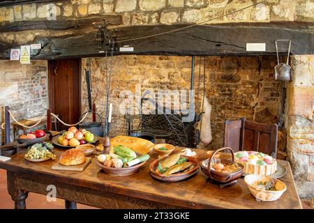 Küche in Michelham Priory, Upper Dicker, East Sussex, England Stockfoto