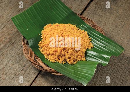 Kremesan Ayam, knuspriger Teig aus Hühnerbrühe, Tapioka und Reismehl. Normalerweise begleiten Sie gebratenes Huhn oder gebratene Ente. Fügen Sie köstlich und knusprig hinzu Stockfoto