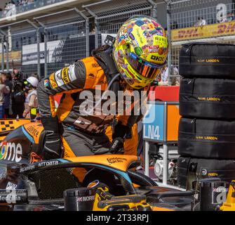 Austin, Texas - 22. Oktober 2023: Lando Norrris Fahrer des #4 McLaren F1-Autos, beim Lenovo United States Grand Prix auf dem Circuit of the Americas. Quelle: Nick Paruch / Alamy Live News Stockfoto