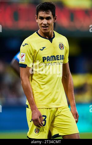 Aissa Mandi von Villarreal CF reagiert auf das LaLiga EA Sports Spiel zwischen Villarreal CF und Deportivo Alaves im Estadio de la Ceramica im Oktober Stockfoto