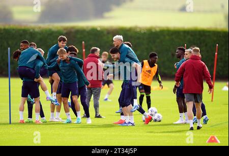 Arsenal Spieler während eines Trainings im London Colney Training Centre, Hertfordshire. Bilddatum: Montag, 23. Oktober 2023. Stockfoto