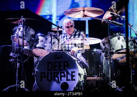 Ian Paice von Deep Purple tritt beim Rockwave Festival in Athen (TerraVibe Park) / Griechenland auf, Juli 2023 Stockfoto