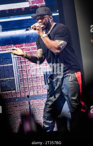 Mailand, Italien. Oktober 2023. Der US-amerikanische Rapper und Schauspieler Curtis James Jackson III., bekannt als 50 CENT, tritt live auf der Bühne des Mediolanum Forum während der „Final Lap Tour“ auf. Vermerk: Rodolfo Sassano/Alamy Live News Stockfoto