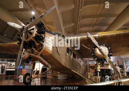 1928 Ford AT-B Tri-Motor Airliner, geflogen über den Südpol von Robert Byrd, ausgestellt im Henry Ford Museum Stockfoto