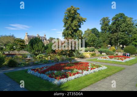 Forres, Grant Park Gärten am östlichen Ende der High Street und Victoria Road. Forres Town, Aberdeenshire, Moray, Highland, Scotlanf UK Stockfoto