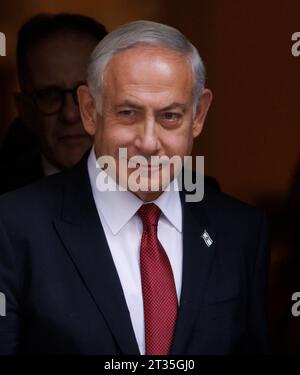 Der israelische Premierminister Benjamin Netanjahu besucht Rishi Sunak in der Downing Street zu Gesprächen. Stockfoto