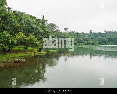 Kambodscha, Region Ratanakiri, Banlung, Yeak Loam Lake Stockfoto