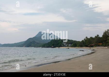 Golden Pearl Beach - Koh Jum - Thailand, Januar 2023 *** Golden Pearl Beach Koh Jum Thailand, Januar 2023 Credit: Imago/Alamy Live News Stockfoto