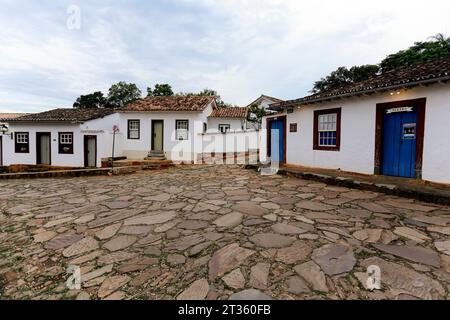 Tiradentes, Minas Gerais, Brasilien - 8. Oktober 2023: Häuser und charakteristische Architektur im historischen Tiradentes, im Inneren von Minas Gerais Stockfoto