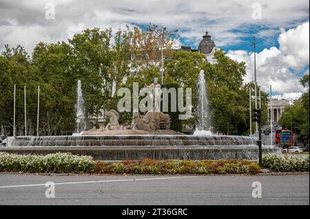 Plaza de Neptuno in Madrid, mit einer Statue des Gottes der römischen Mythologie, alias Poseidon in der griechischen Mythologie, Ort, an dem Atlético de Madrid-Fans feiern Stockfoto