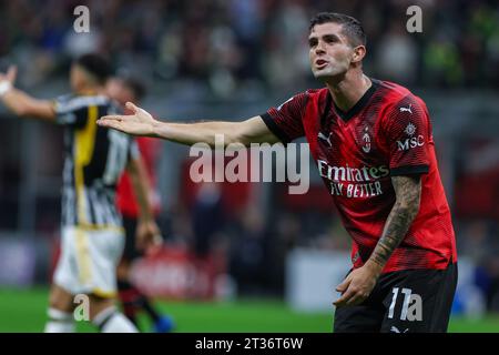 Mailand, Italien. Oktober 2023. Christian Pulisic vom AC Milan gestuert während des Fußballspiels der Serie A 2023/24 zwischen dem AC Milan und Juventus FC im San Siro Stadion. Quelle: SOPA Images Limited/Alamy Live News Stockfoto