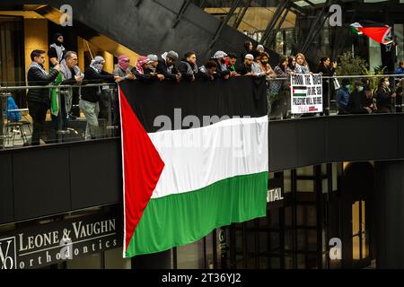 Seattle Wa - 21. Oktober 2023 - Pro-Palästina-marsch in der Innenstadt Stockfoto