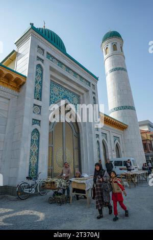 Margilan, Usbekistan - 20. Oktober 2023: Blick auf die Khonakha-Moschee in Margilan, Usbekistan. Stockfoto