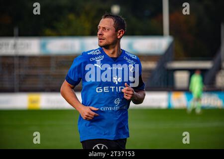 Halmstad, Schweden. Oktober 2023. Joel Allansson (6) von Halmstad BK, der während des Allsvenskan-Spiels zwischen Halmstads BK und Mjaellby im Oerjans Vall in Halmstad zu sehen war. (Foto: Gonzales Photo - Amanda Persson). Stockfoto