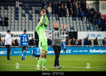 Halmstad, Schweden. Oktober 2023. Torhüter Marko Johansson (30) von Halmstad BK nach dem Allsvenskan-Spiel zwischen Halmstads BK und Mjaellby im Oerjans Vall in Halmstad. (Foto: Gonzales Photo - Amanda Persson). Stockfoto