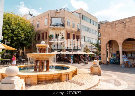 Jaffa, Israel - 5. Oktober 2023: Blick von den historischen Straßen von Jaffa, einer alten levantinischen Hafenstadt, die von den Kanaaniten gegründet wurde und heute Teil davon ist Stockfoto