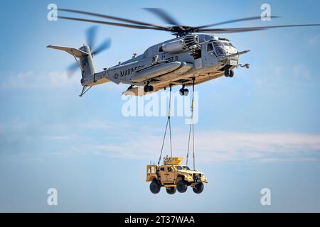 Miramar, Kalifornien, USA - 23. September 2023: Ein Marine Corps CH-53, während der Marine Air Ground Task Force (MAGTF) Demstration bei den 2023 America's Stockfoto