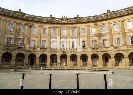 Buxton Royal Crescent, heute ein 5-Sterne-Wellnesshotel in Buxton, Derbyshire, England Stockfoto