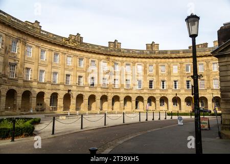 Buxton Royal Crescent, heute ein 5-Sterne-Wellnesshotel in Buxton, Derbyshire, England Stockfoto