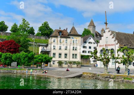 Rapperswil-Jona, St. Gallen 25. Mai 2023: Blick auf den Hafen Rapperswil schöne Stadt am oberen Ende des Zürichsees, Schweiz Stockfoto