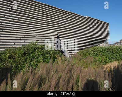DUNDEE, Großbritannien - 12. SEPTEMBER 2023: Victoria and Albert Museum Stockfoto