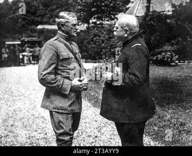 Fotografie, Treffen zwischen General Joffre und General Pershing während des Ersten Weltkriegs Stockfoto