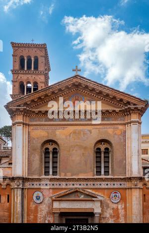 Fassade der Basilika Santa Pudenziana, Rom, Italien Stockfoto