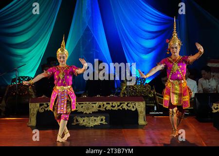 Das ASEAN Panji Festival ist ein Festival, das die Geschichte von Panji Asmarabangun und Dewi Candrakirana erzählt, das von der UNESCO anerkannt wurde. Stockfoto