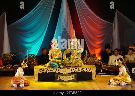 Das ASEAN Panji Festival ist ein Festival, das die Geschichte von Panji Asmarabangun und Dewi Candrakirana erzählt, das von der UNESCO anerkannt wurde. Stockfoto