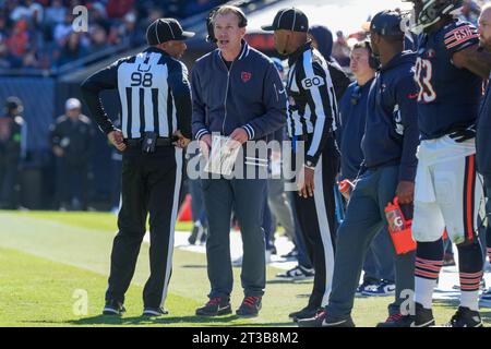 Matt Eberflus, Cheftrainer der Chicago Bears, äußert seine Frustration während des regulären Saisonspiels der NFL zwischen den Las Vegas Raiders und den Chicago Bears im Soldier Field in Chicago, IL am 22. Oktober 2023. Die Bears besiegten 30 die Raiders. (Max Siker / Bild von Sport) Stockfoto