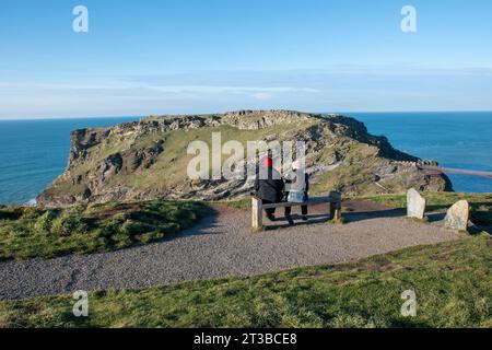 Tintagel Castle, Cornwall, mit Meerblick Stockfoto