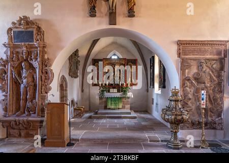 Innenraum der Wehrkirche St. Georg in Kraftshof, Nürnberg, Bayern, Deutschland | St. Georg Kirchenburg in Kraftshof, Nürnberg, Bavari Stockfoto