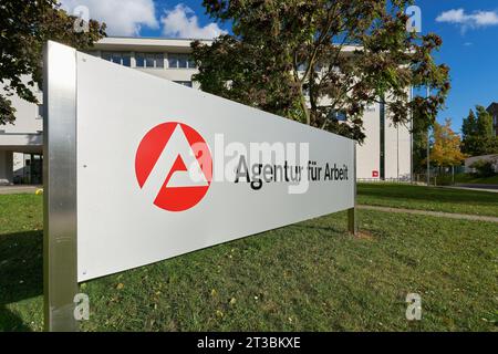 Signieren Sie mit der deutschen Inschrift Agentur für Arbeit, Arbeitsagentur in Magdeburg Stockfoto