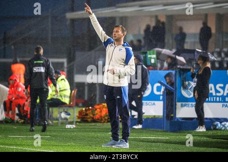 Brescia, Italien. Oktober 2023. Daniele Gastaldello (Brescia) während des Spiels Brescia Calcio vs Modena FC, italienischer Fußball Serie B in Brescia, Italien, 24. Oktober 2023 Credit: Independent Photo Agency/Alamy Live News Stockfoto