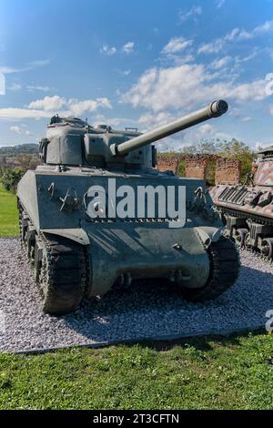 M4A3 Sherman Tank im Museum für Heimatkrieg in Karlovac, Kroatien Stockfoto