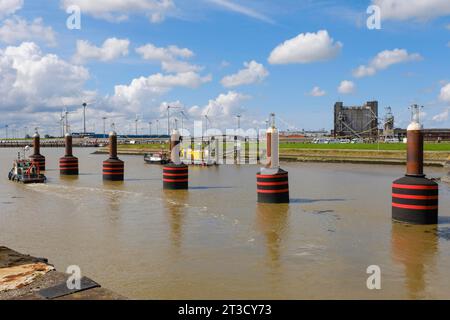 Ems, Aussenhafen, Emden, Ostfriesland, Niedersachsen, Deutschland Stockfoto