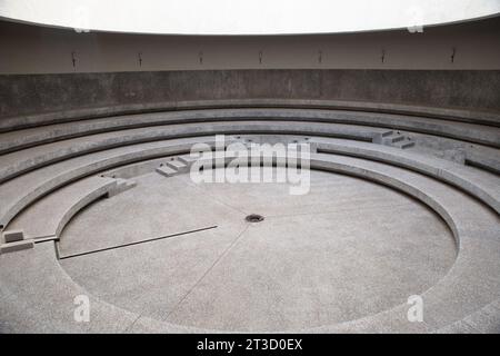 Beton, moderne Architektur, Theater wie Inneneinrichtung, Business-Konzept Stockfoto