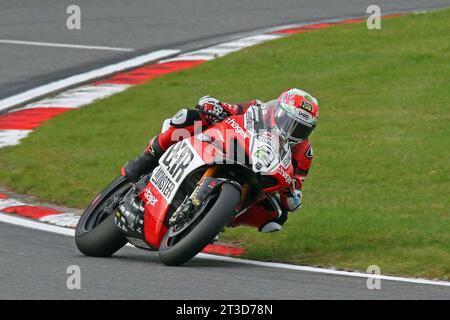 Glenn Irwin - BeerMonster Ducati - fuhr Ducati 2 in den britischen Superbikes 2023 in Brands Hatch im Oktober 2023 Stockfoto