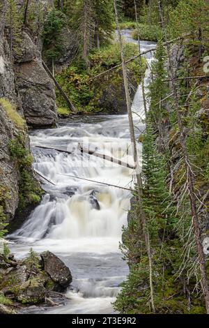 Nahaufnahme der Kepler Cascades, von der Aussicht im Yellowstone National Park aus gesehen Stockfoto