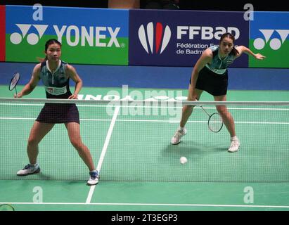 Cesson Sevigne, Frankreich. Oktober 2023. J. Kititharakul und R. Prajongjai aus Thaillande während der Yonex Internationaux de France 2023, Super 750 Badminton HSBC BWF World Tour am 24. Oktober 2023 in der Glaz Arena in Cesson-Sévigné, Frankreich. Foto: Laurent Lairys/ABACAPRESS.COM Credit: Abaca Press/Alamy Live News Stockfoto