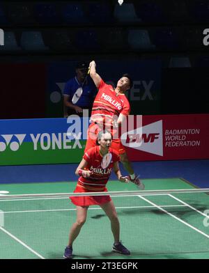 Cesson Sevigne, Frankreich. Oktober 2023. Gloria Emanuelle Widjaja und Dejan Ferdinansyah aus Indonesien während der Yonex Internationaux de France 2023, Super 750 Badminton HSBC BWF World Tour am 24. Oktober 2023 in der Glaz Arena in Cesson-Sévigné, Frankreich. Foto: Laurent Lairys/ABACAPRESS.COM Credit: Abaca Press/Alamy Live News Stockfoto