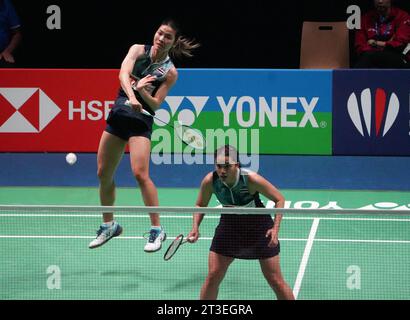 Cesson Sevigne, Frankreich. Oktober 2023. J. Kititharakul und R. Prajongjai aus Thaillande während der Yonex Internationaux de France 2023, Super 750 Badminton HSBC BWF World Tour am 24. Oktober 2023 in der Glaz Arena in Cesson-Sévigné, Frankreich. Foto: Laurent Lairys/ABACAPRESS.COM Credit: Abaca Press/Alamy Live News Stockfoto