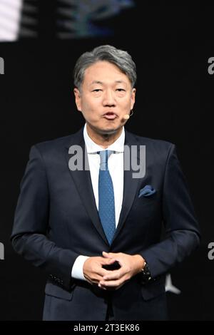 Kintaro Ueno, CEO von Mercedes Benz Japan, spricht am 25. Oktober 2023 während des Pressetages der Japan Mobility Show 2023 in Tokio. Quelle: AFLO/Alamy Live News Stockfoto