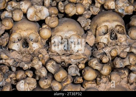 Portugal, Algarve, Alcantarilha: Die Kapelle der Knochen (Capela dos Ossos) Stockfoto