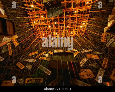 Kalkutta, Indien. Oktober 2023. Allgemeine Sicht auf einen provisorischen Gottesort während des Festivals "Durga Puja". (Foto: Dipayan Bose/SOPA Images/SIPA USA) Credit: SIPA USA/Alamy Live News Stockfoto