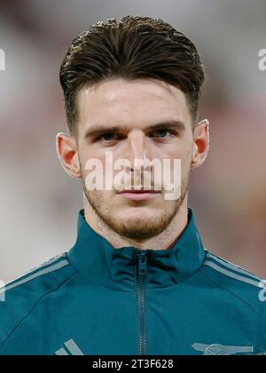 Sevilla, Spanien. Oktober 2023. Declan Rice von Arsenal FC spielte während des Spiels der UEFA Champions League Gruppe B zwischen Sevilla FC und Arsenal FC am 24. Oktober 2023 im Ramon Sanchez Pizjuan Stadium in Sevilla. (Foto: Antonio Pozo/PRESSINPHOTO) Credit: PRESSINPHOTO SPORTS AGENCY/Alamy Live News Stockfoto